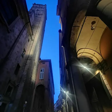 Le Due Torri Sotto Casa Couette-café Bologne