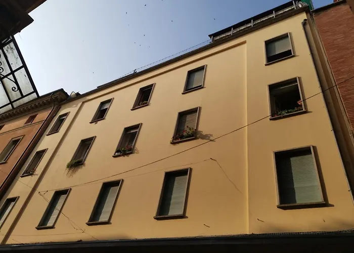 Le Due Torri Sotto Casa Couette-café 3*