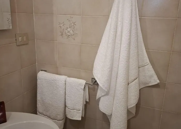 Le Due Torri Sotto Casa 3*