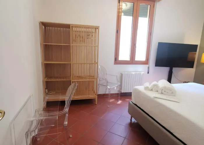 Le Due Torri Sotto Casa