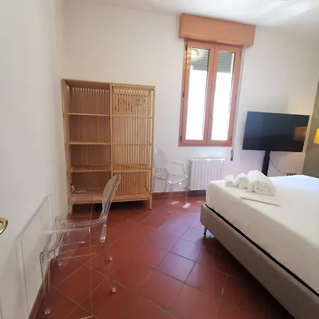 Le Due Torri Sotto Casa